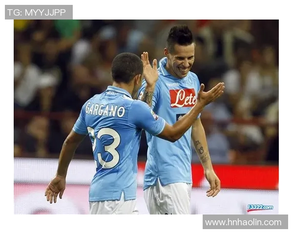 足球球星长途飞行中的私密时光与独特习惯揭秘