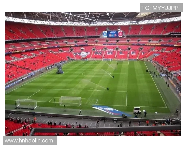 哈雷德引领绿茵风暴再掀传奇征程展现足球精神与激情力量